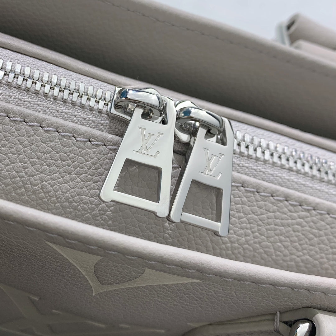 LV OnTheGo East West Gray Monogram Empreinte Leather 205497