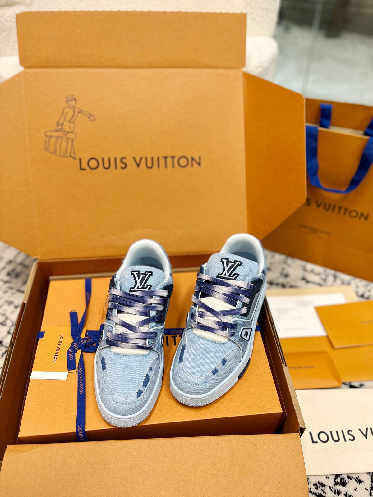 LV Trainer Sneaker Bleu Denim Fabric