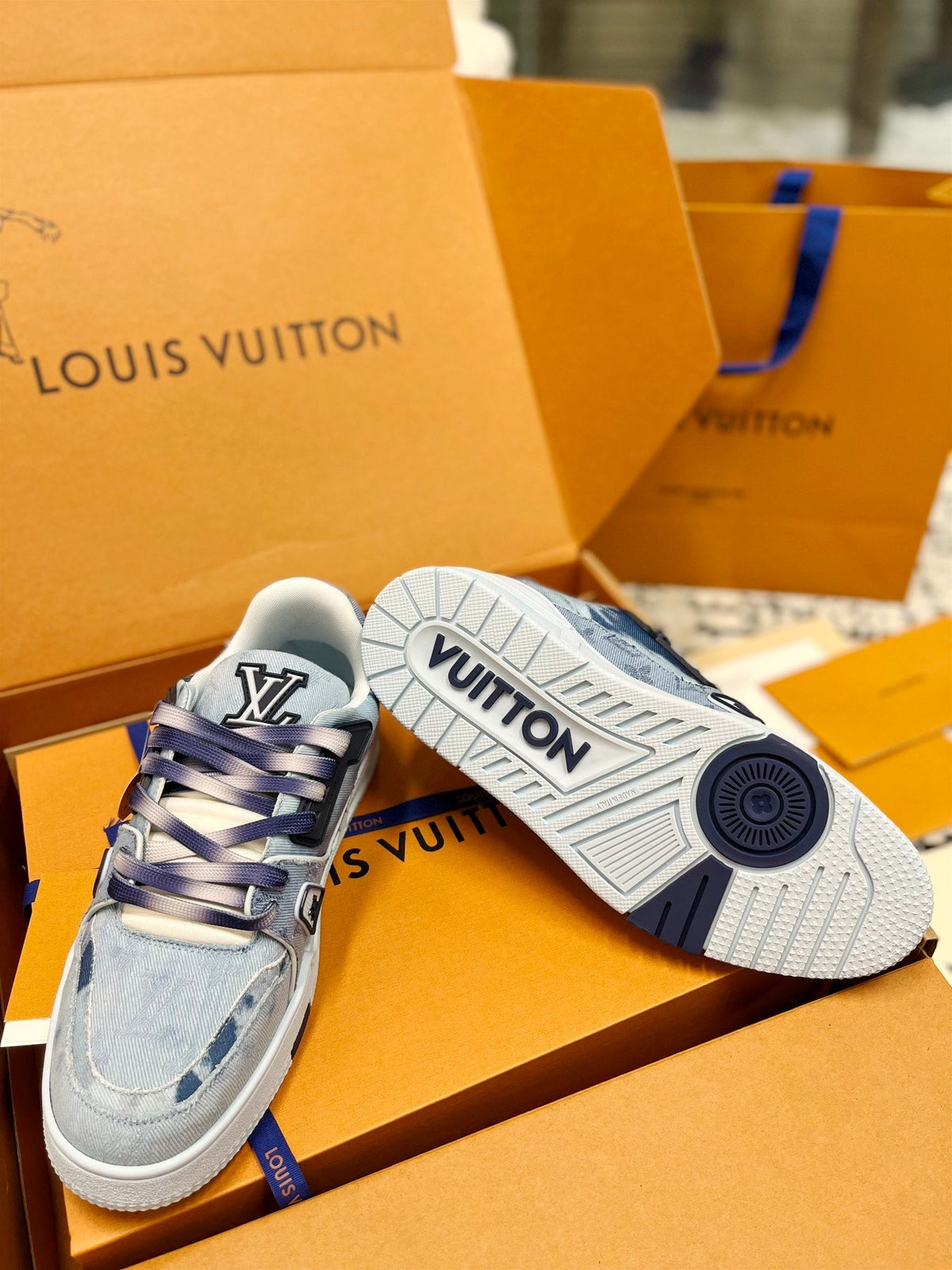 LV Trainer Sneaker Bleu Denim Fabric
