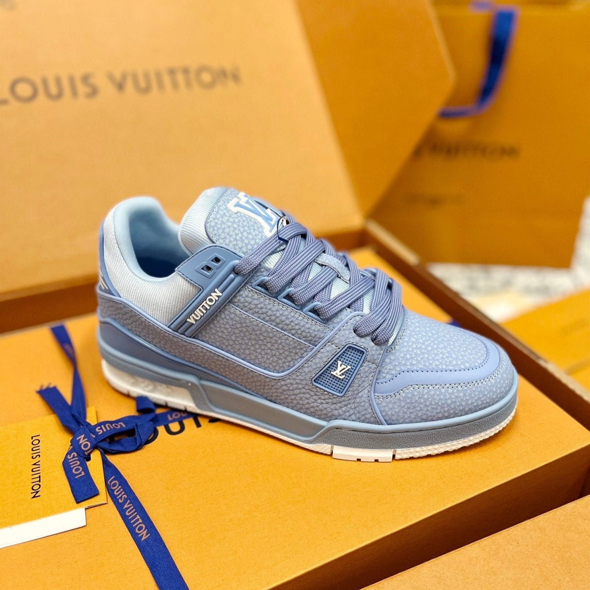 LV Trainer Sneaker Bleu Cowhide