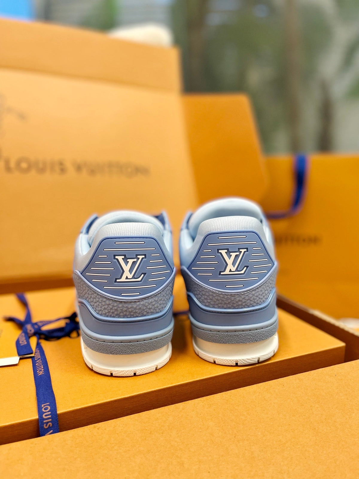 LV Trainer Sneaker Bleu Cowhide