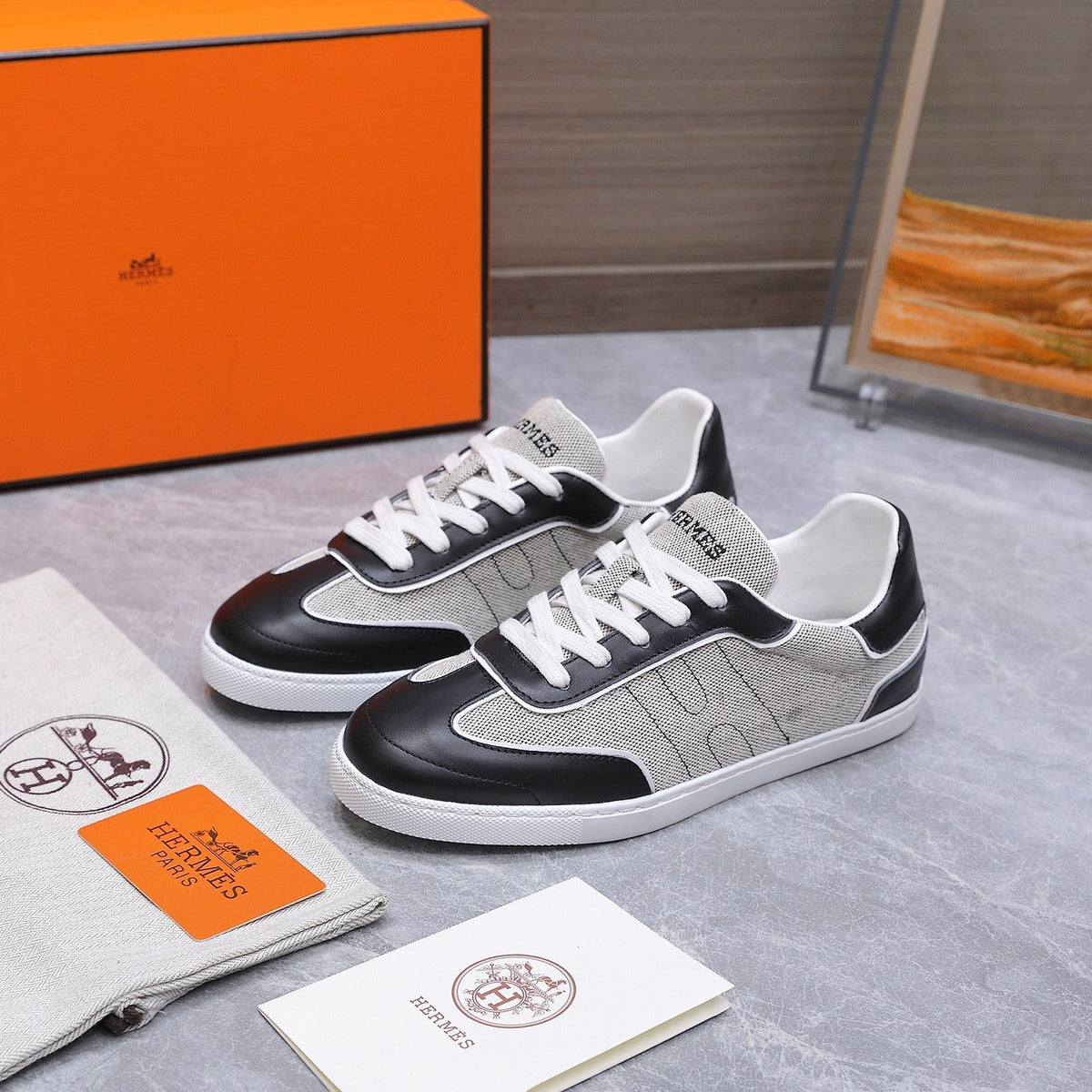 HM 26ss Casual Sneakers Ecru Black Calfskin Canvas 637717