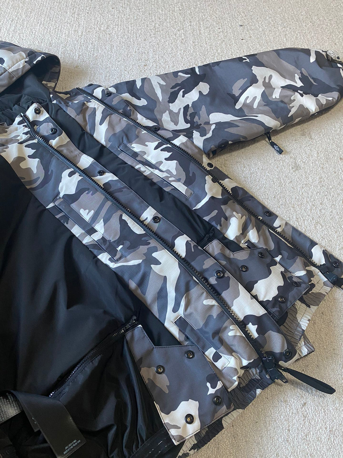 Balenciaga 25 Ski Jacket Polyester 0021