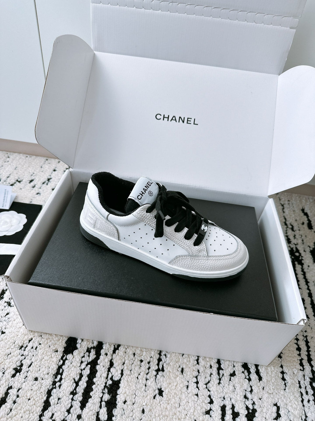 CC Sneaker In Black Cowhide 144509
