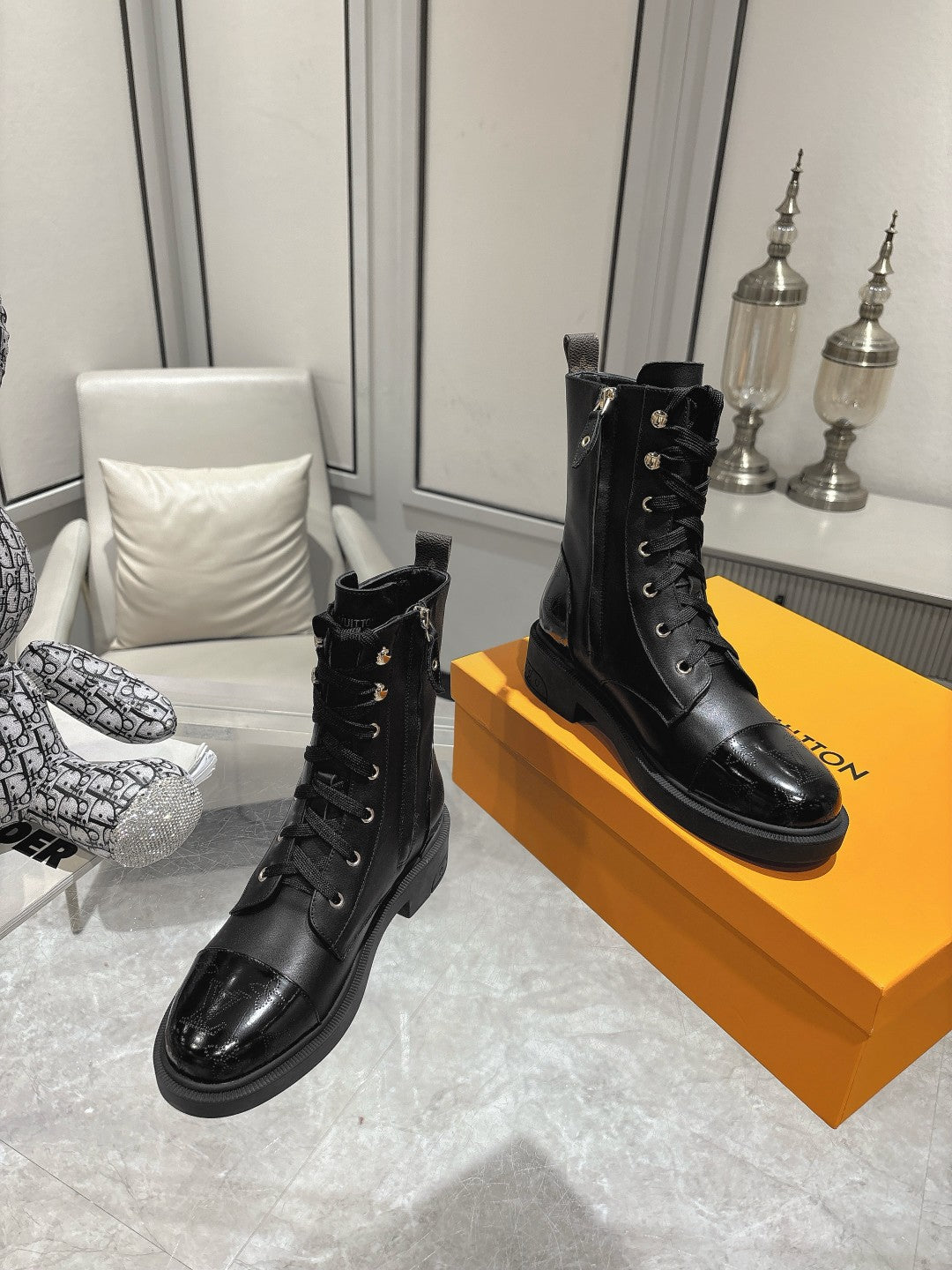 LV Citizen Flat Ranger Boot Plain Black Calfskin