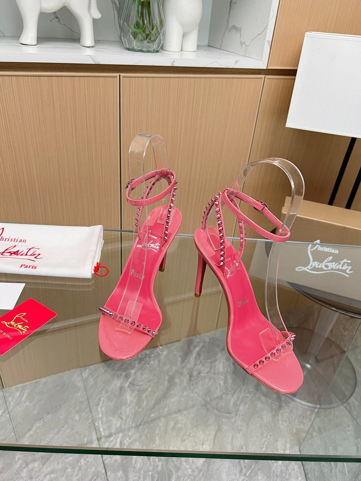 CL So Me 105 mm Strappy Sandal Pink Imported Rivets with Sheepskin 251022