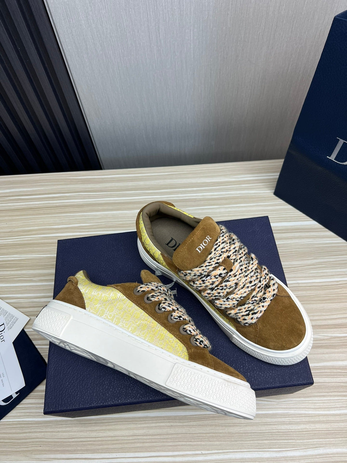 CD B33 SNEAKER BROWN AND PASTEL YELLOW SUEDE