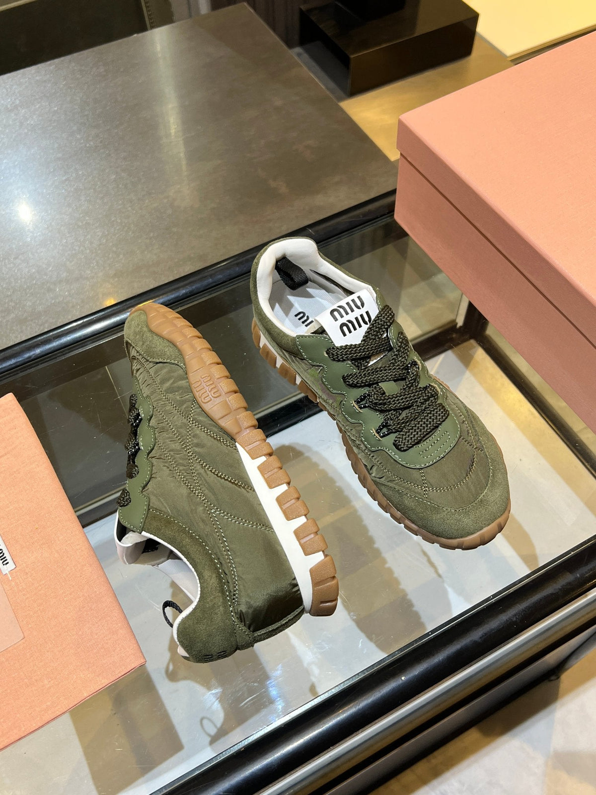 MIU 26ss Sneaker Moss Green Fabric Suede 625653