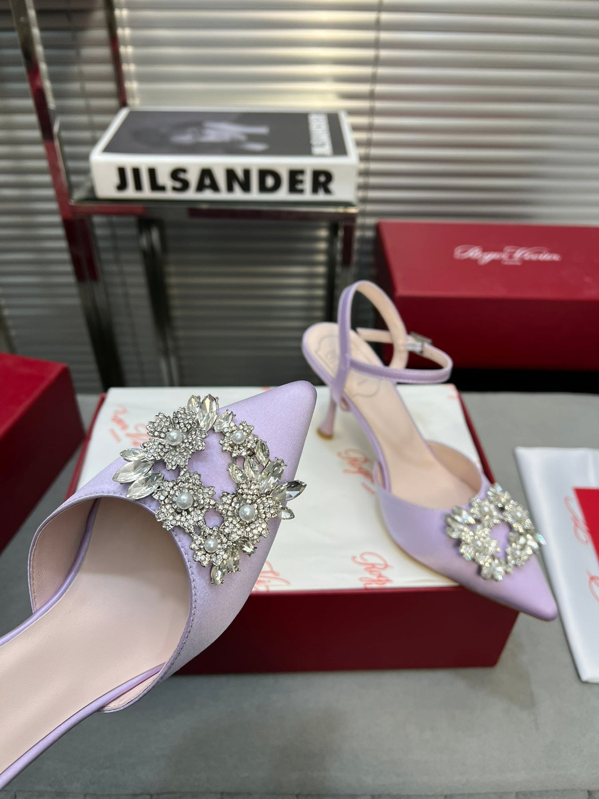 Flower Strass Buckle Slingback Pump 90 Violet Satin