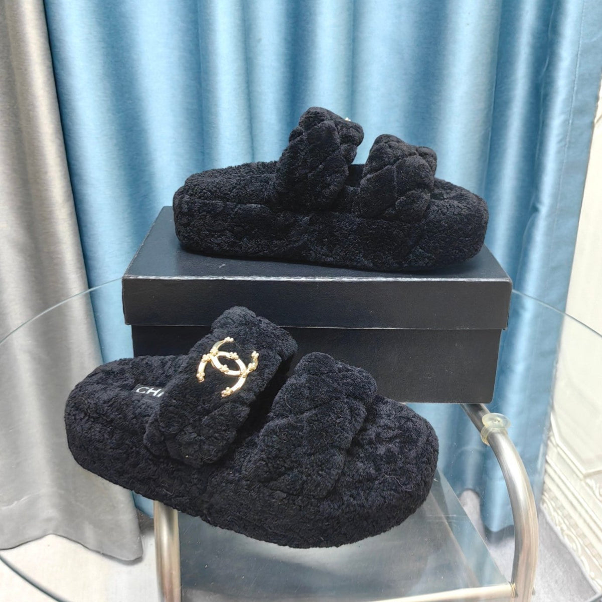 CC Slippers Black Pattern Fleece Wool