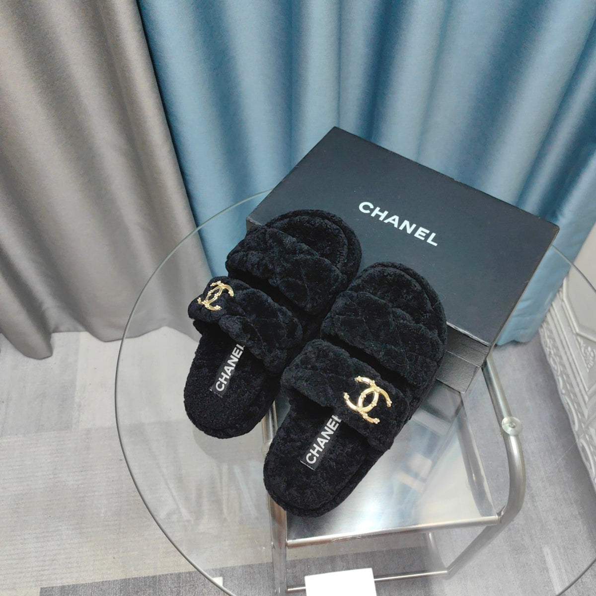 CC Slippers Black Pattern Fleece Wool