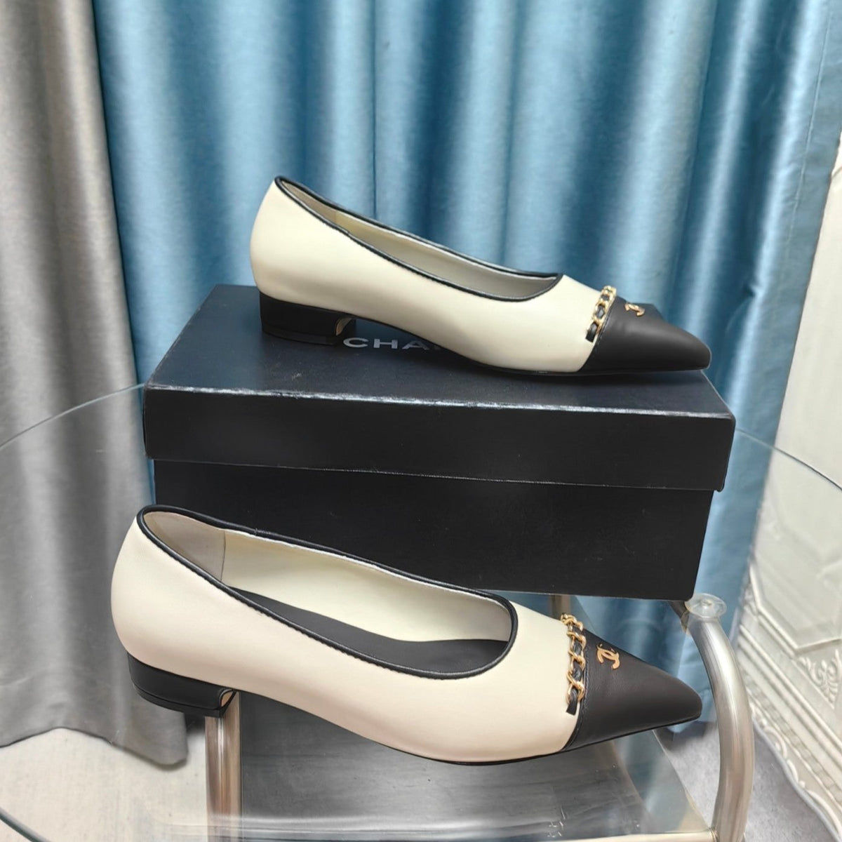 CC Ballet Flats White Chain Lambskin