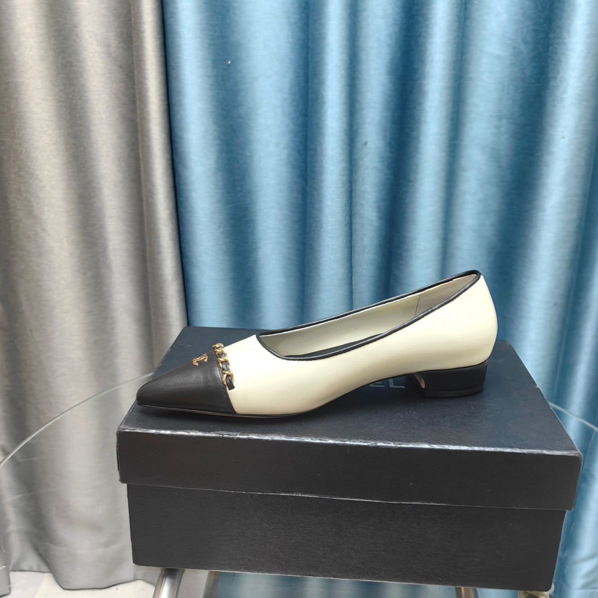 CC Ballet Flats White Chain Lambskin