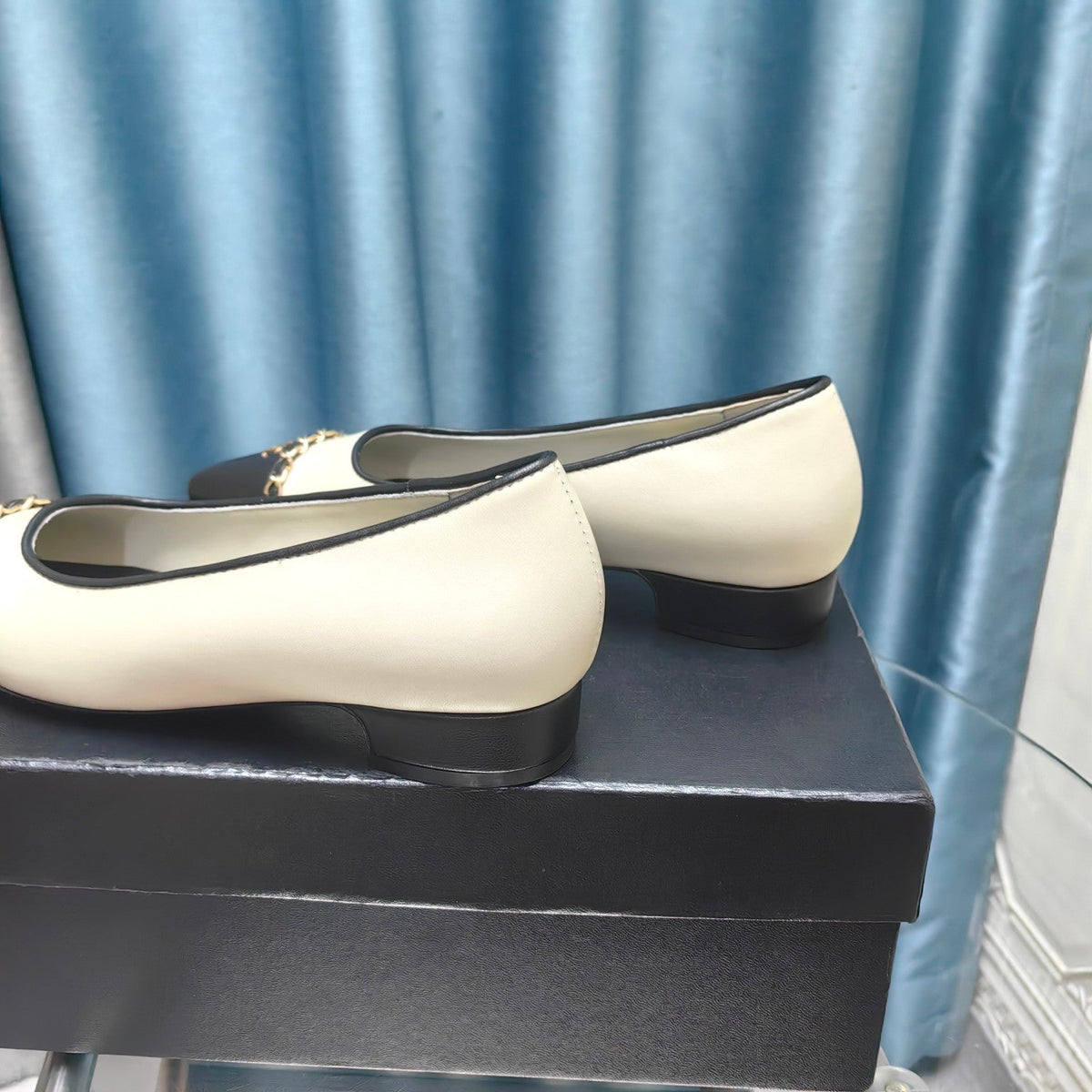 CC Ballet Flats White Chain Lambskin