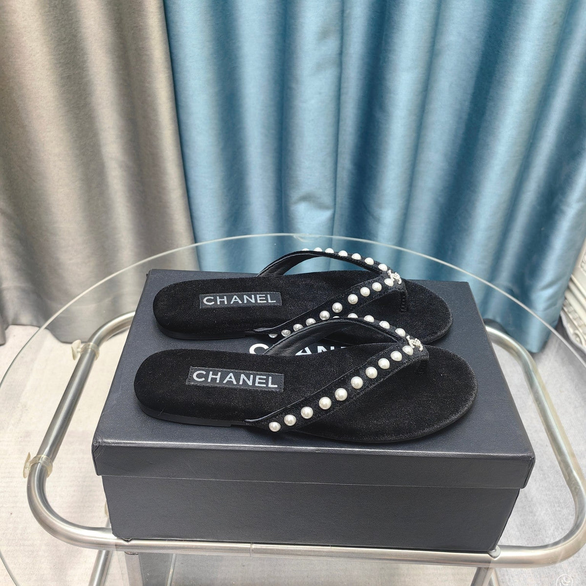 CC Thong Black Velvet Pearl