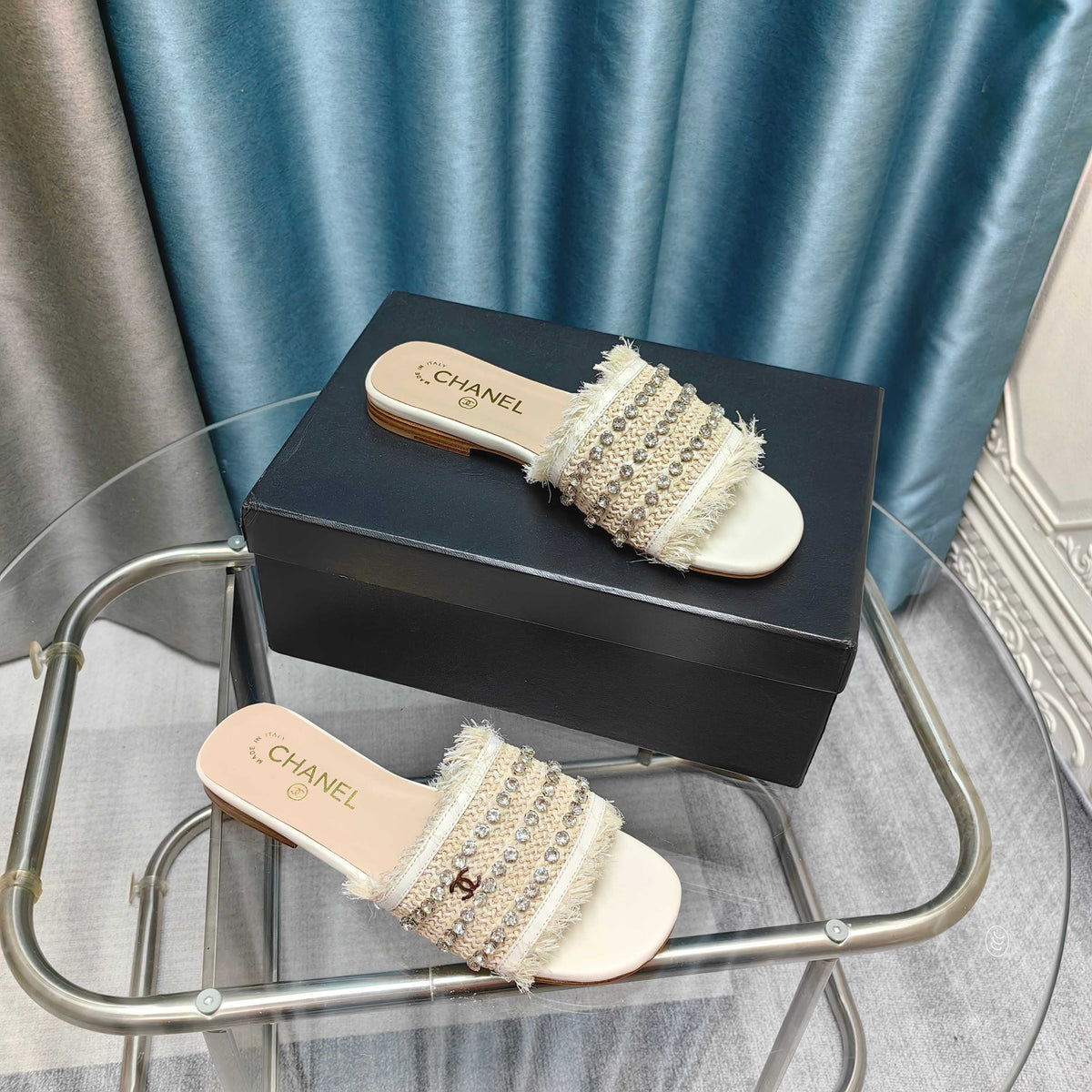 CC 25 Mule Raffia Strass