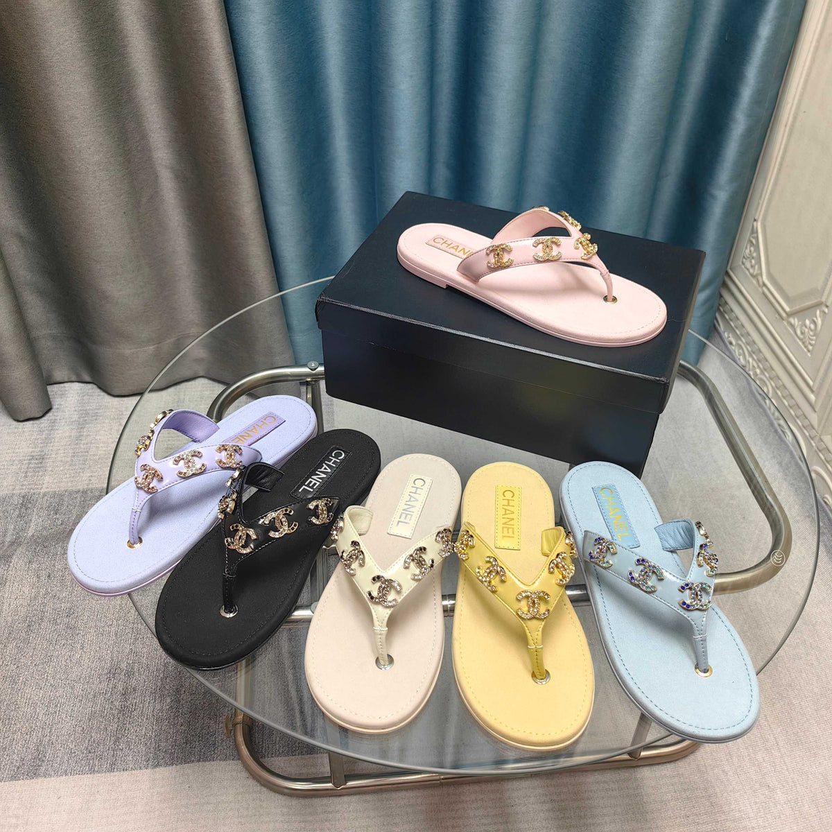 CC 25 Thong Sandal Diamond CC Logo