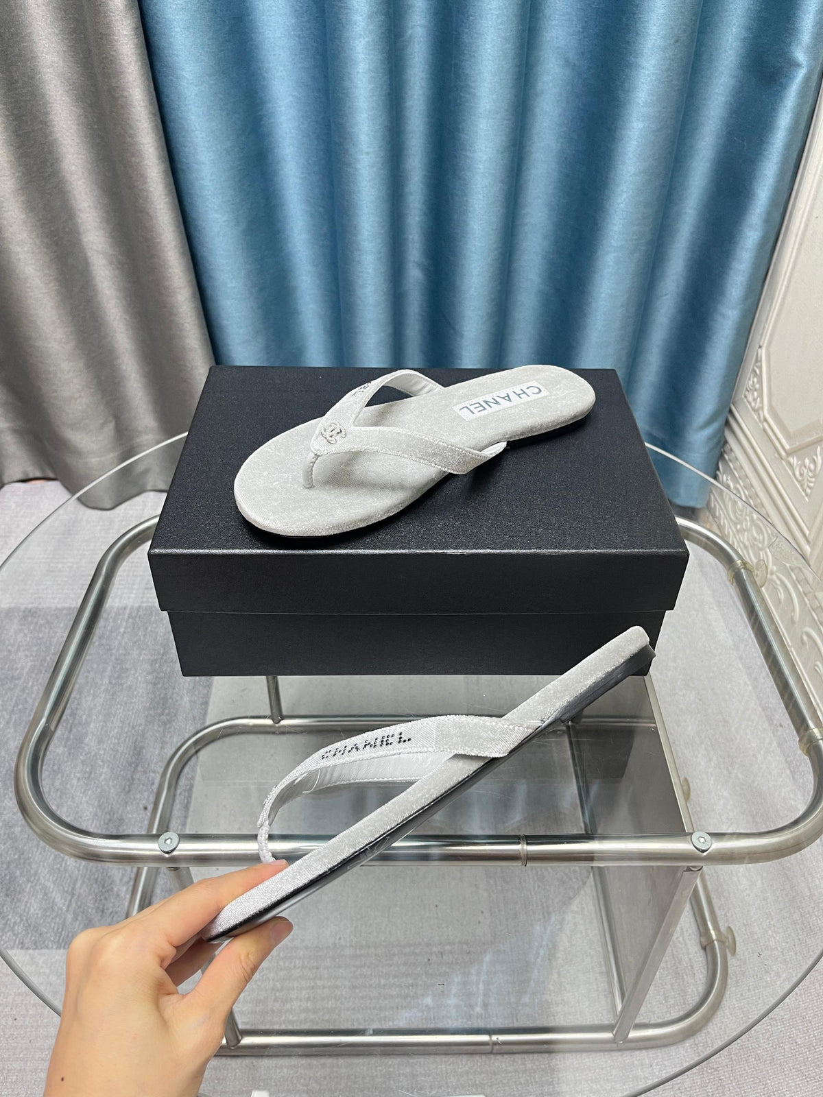 CC 25 Thong Sandal Grey Velvet Diamond