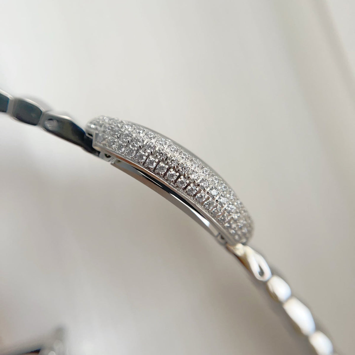 Baignoire Stainless Steel White Dial Diamond Bezel