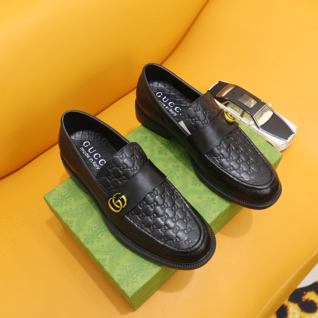 GG Men's Loafer Black Embossed Cowhide 528261