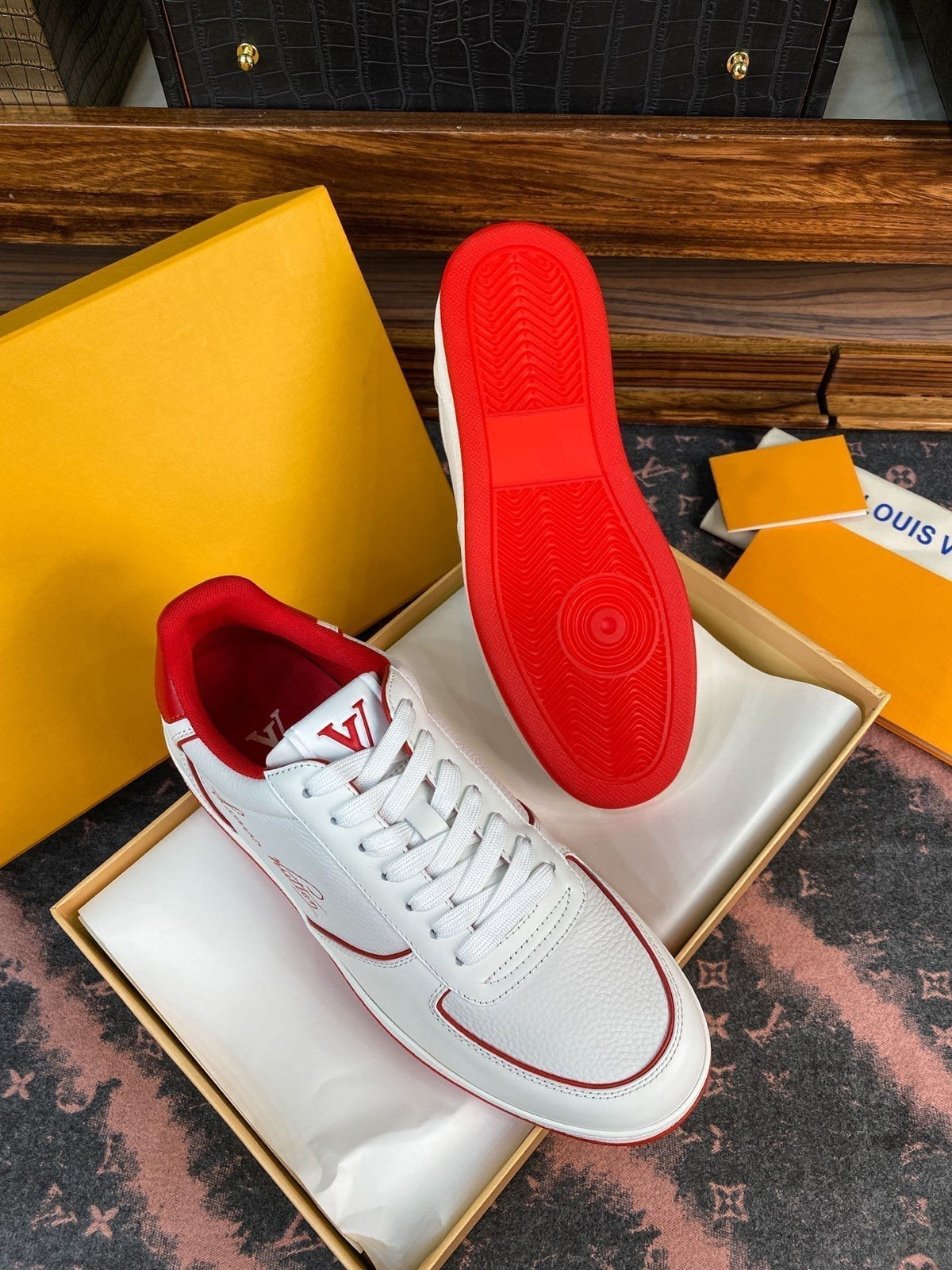 LV RIVOLI FAT SNEAKER WHITE RED
