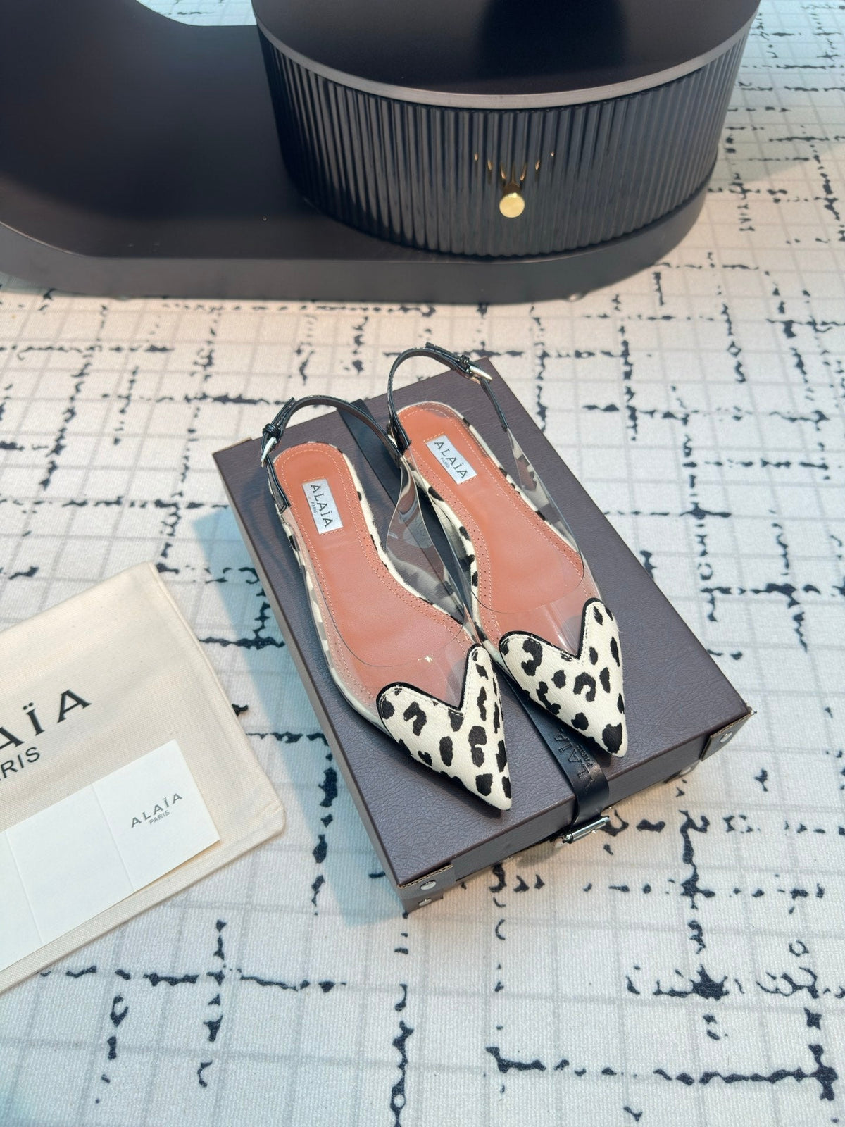Alaia Heart Flat Slingbacks Dalmatian Sheepskin 800945