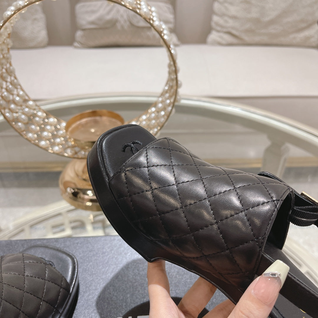 platform sandal 85 black quilted calfskin