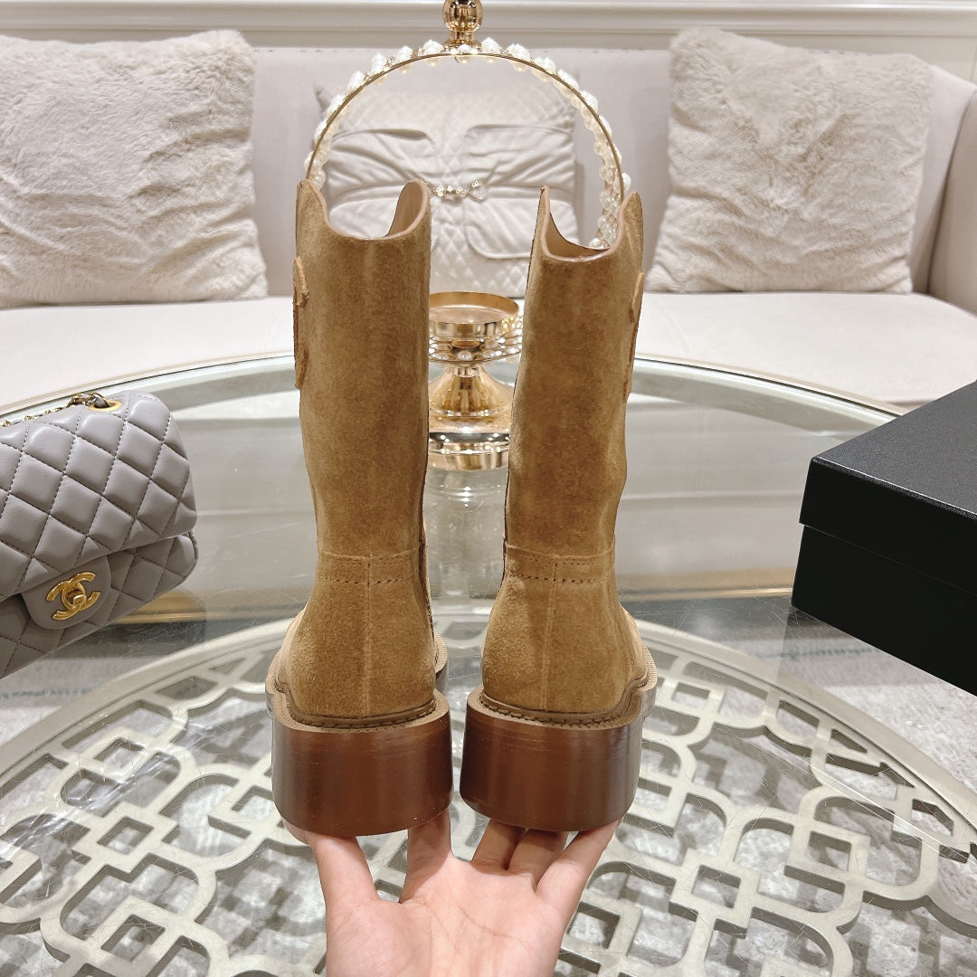 CC Ankle Boots 40mm Dark Beige Suede