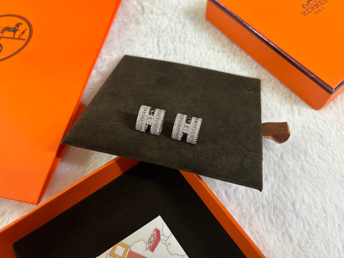 H STUD EARRINGS WITH DIAMONDS