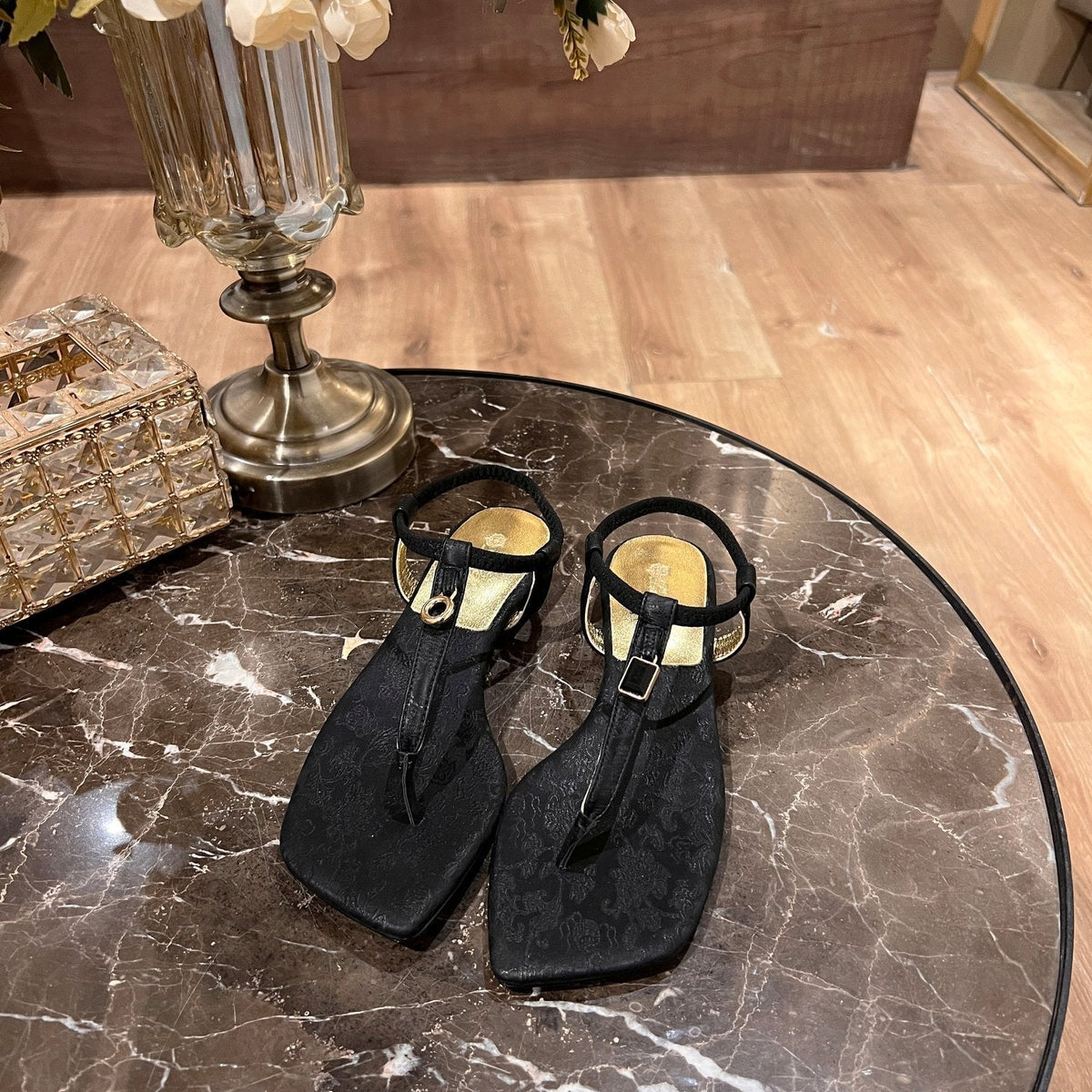 LP MINDIL SANDAL BLACK SILK