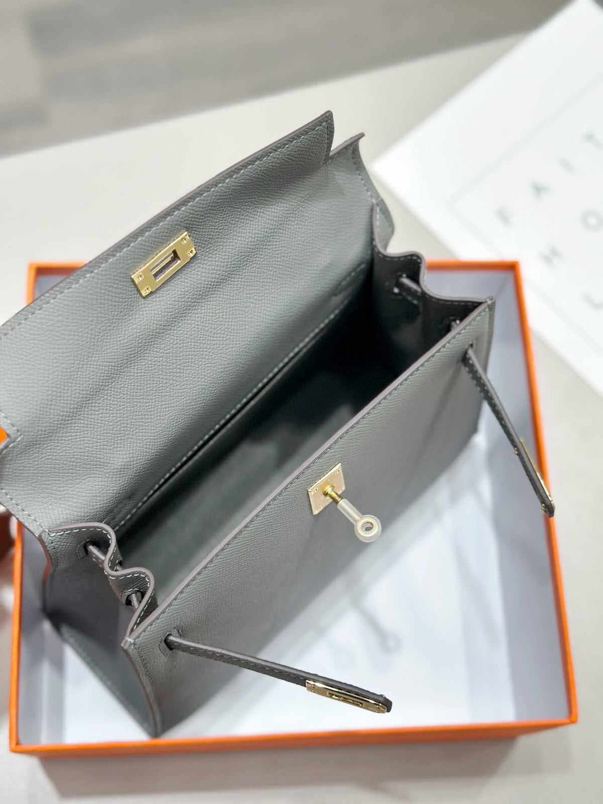 HM Kelly 25cm Vert Amande Epsom Leather Gold Hardware