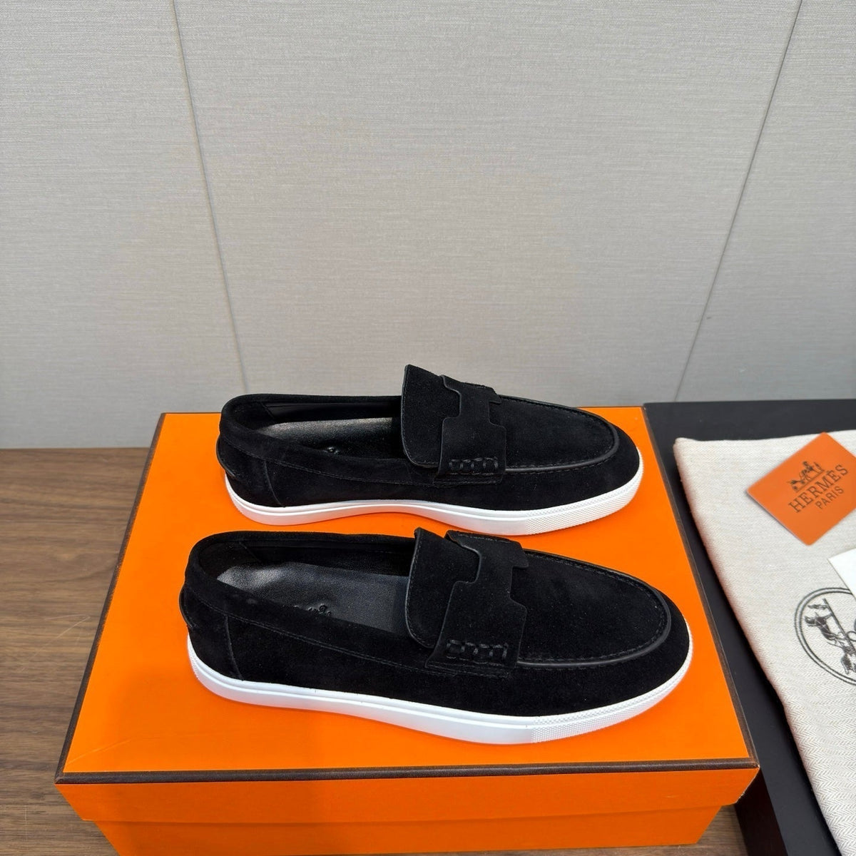 HM 25 Loafers Black Cowhide 329172