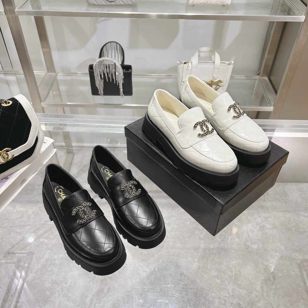 CC Moccasins Black Cowhide