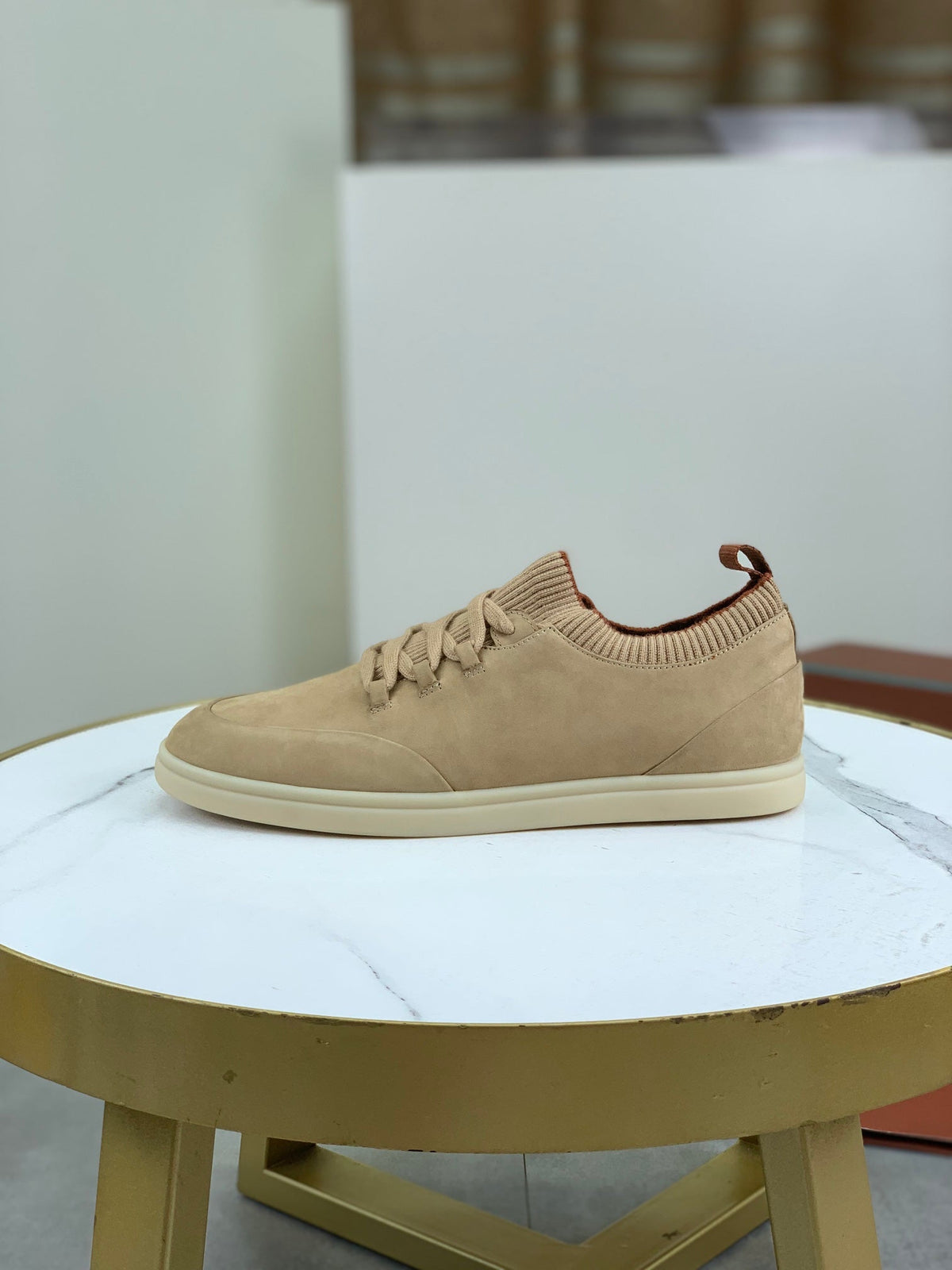 LP SOHO WALK TRAINERS IN WALNUT SUEDE