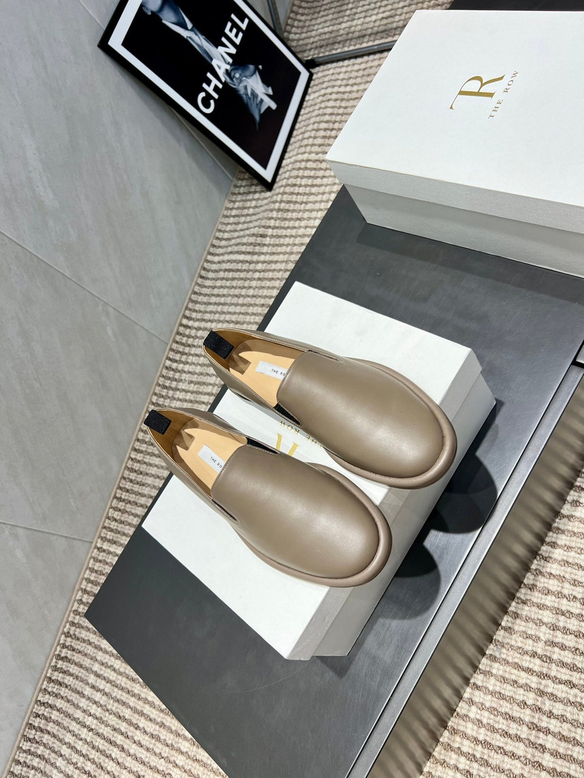 The Row 2025 Loafer Taupe Cowhide 540486