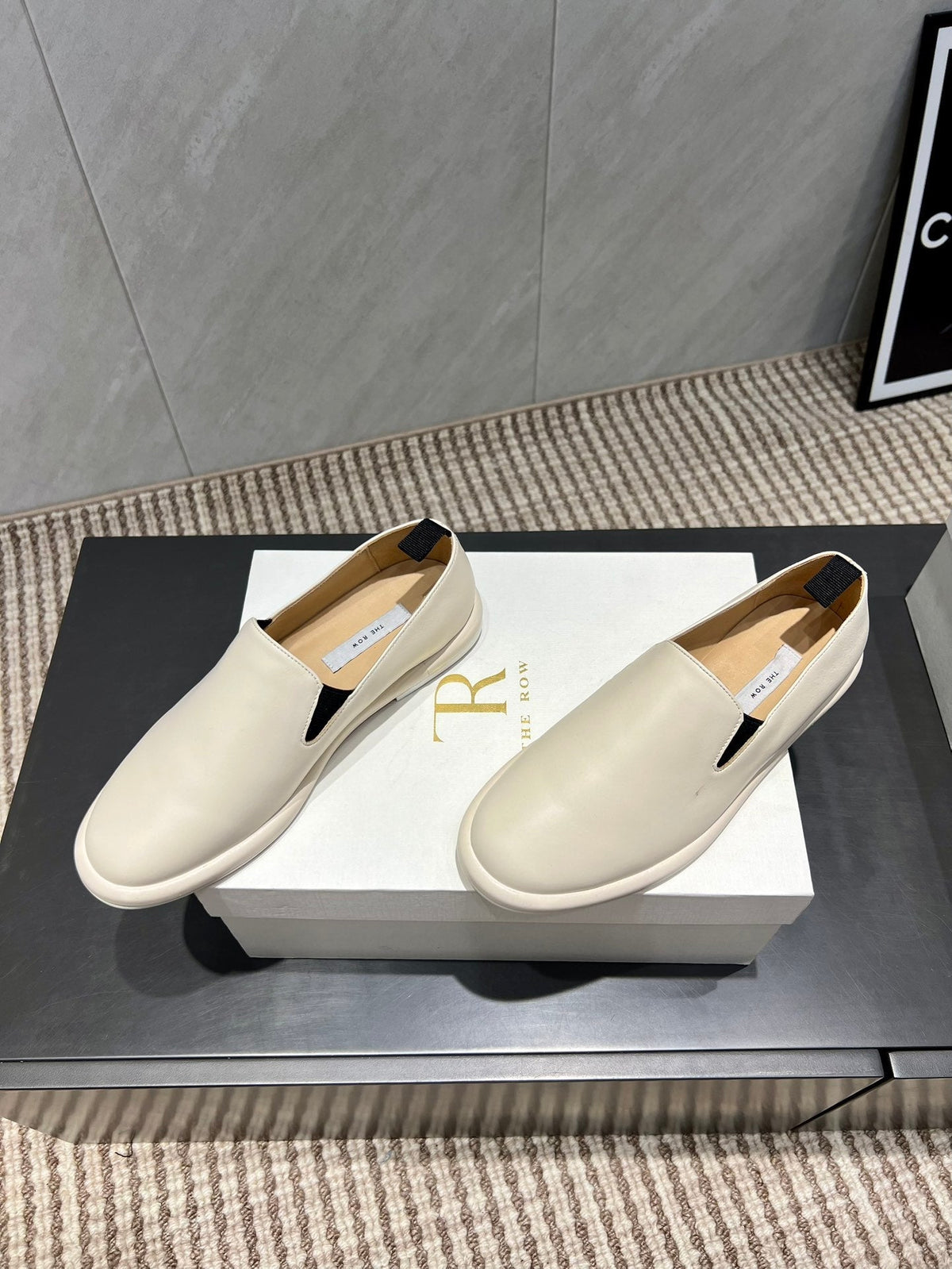 The Row 2025 Loafer Cream Cowhide 540487