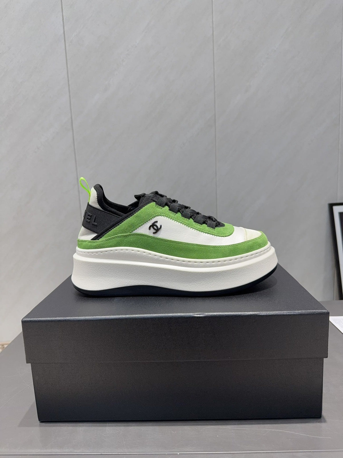 Chanel 25 Sneaker Green White Black Suede 540298