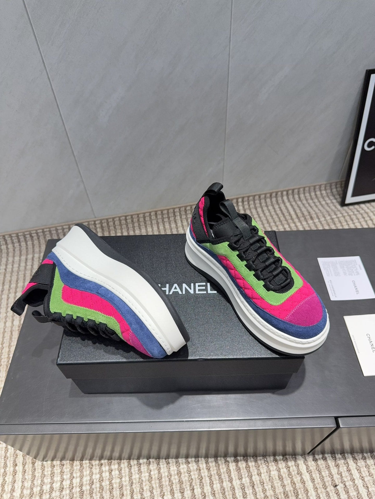 Chanel 25 Sneaker Multicolor Suede 540302