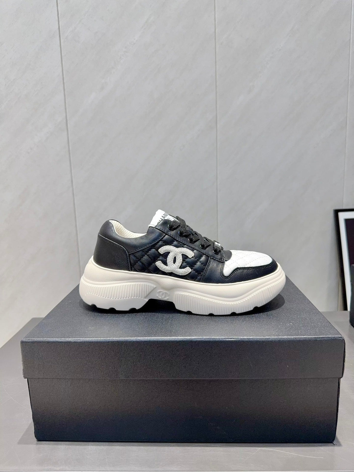 Chanel 25 Sneaker Ivory Black White Suede Fabric 540333