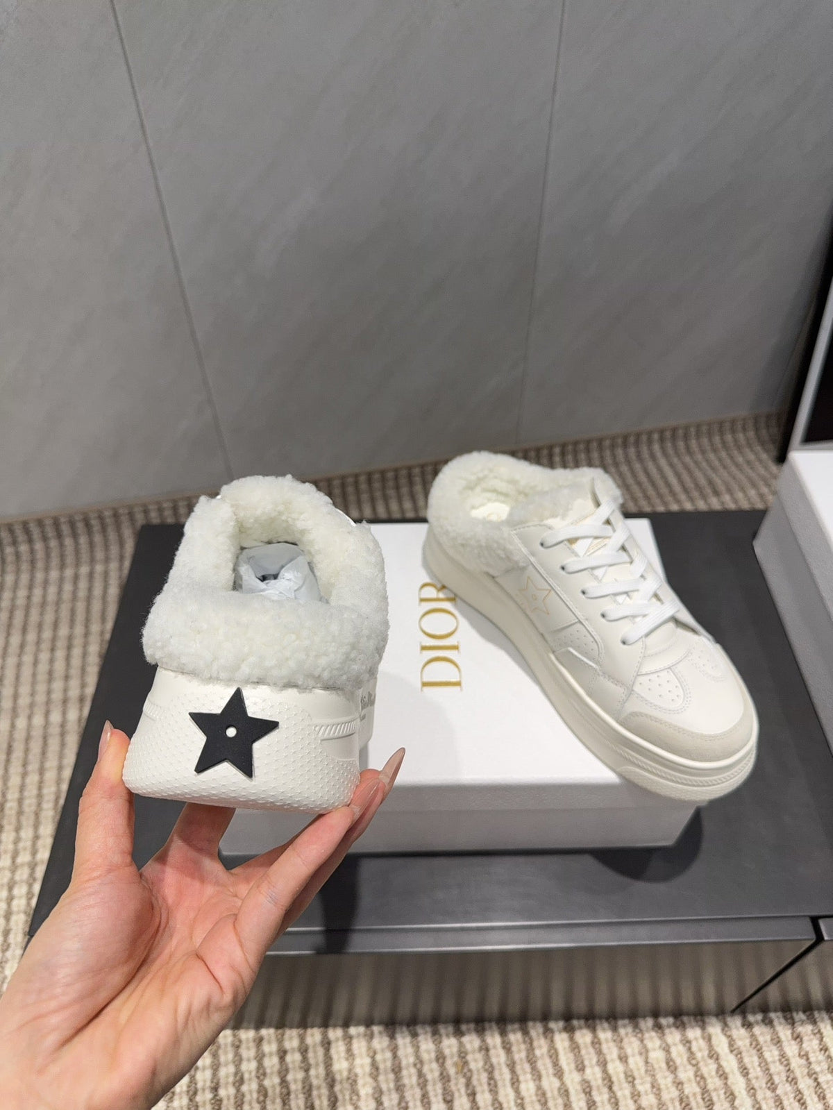 CD Star sneakers white cowhide wool 539687