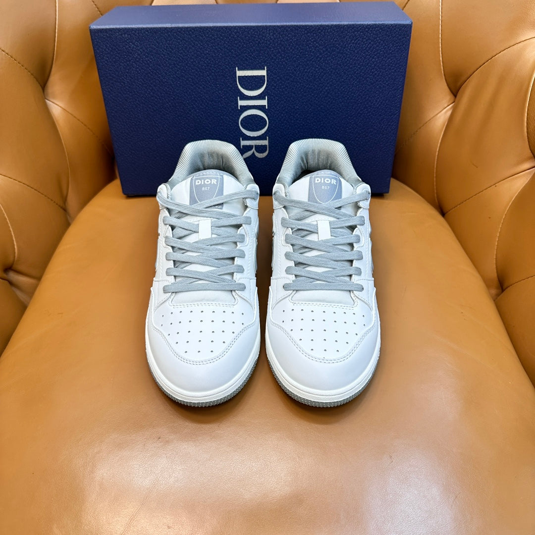 CD B57 Sneaker White Grey Cowhide 749445