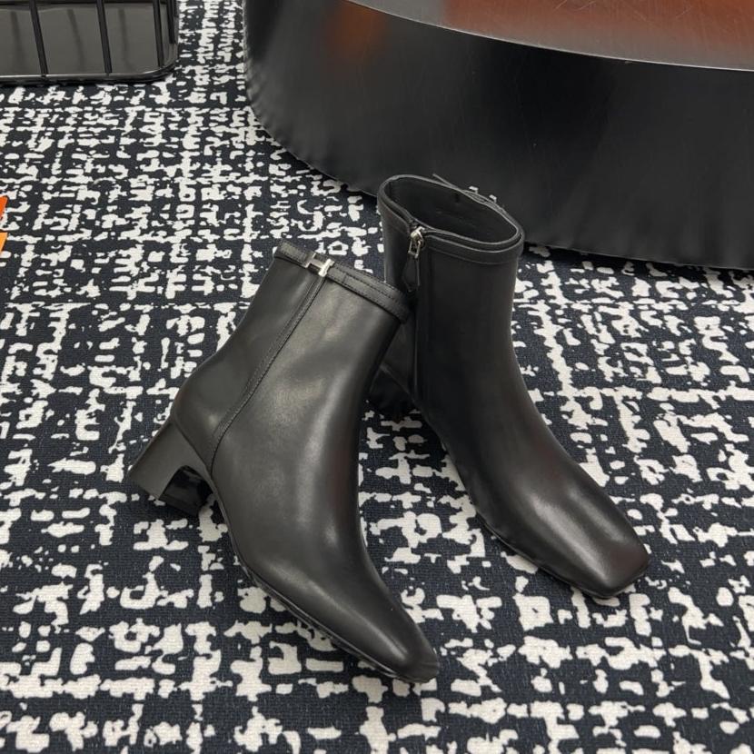 HM Botines ImpÃ©rial 50mm Black Cowhide 952392