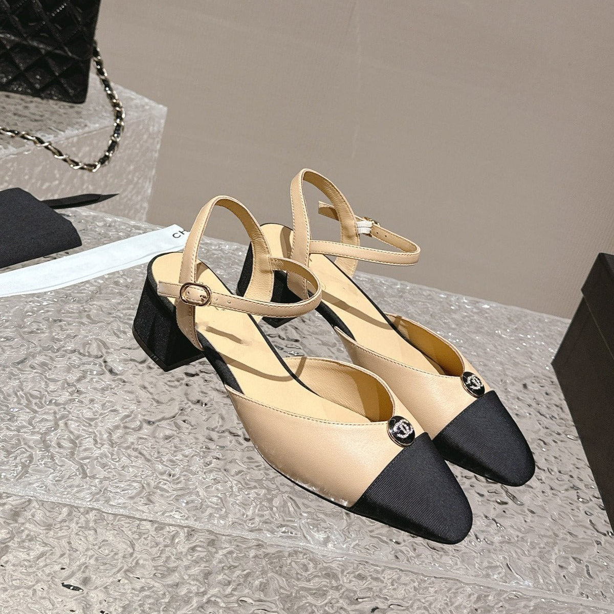 slingbacks 45 beige black lambskin grosgrain