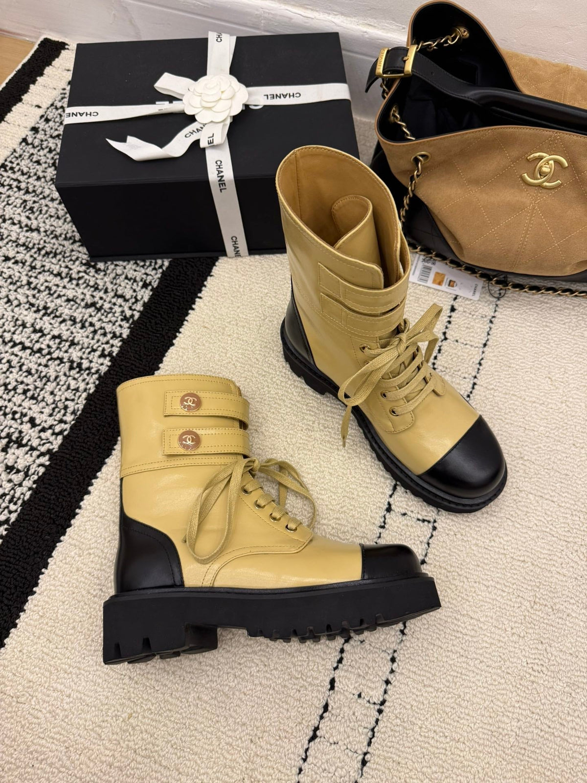 CC 2025 Lace-up Combat Boot Beige Black Leather 548116