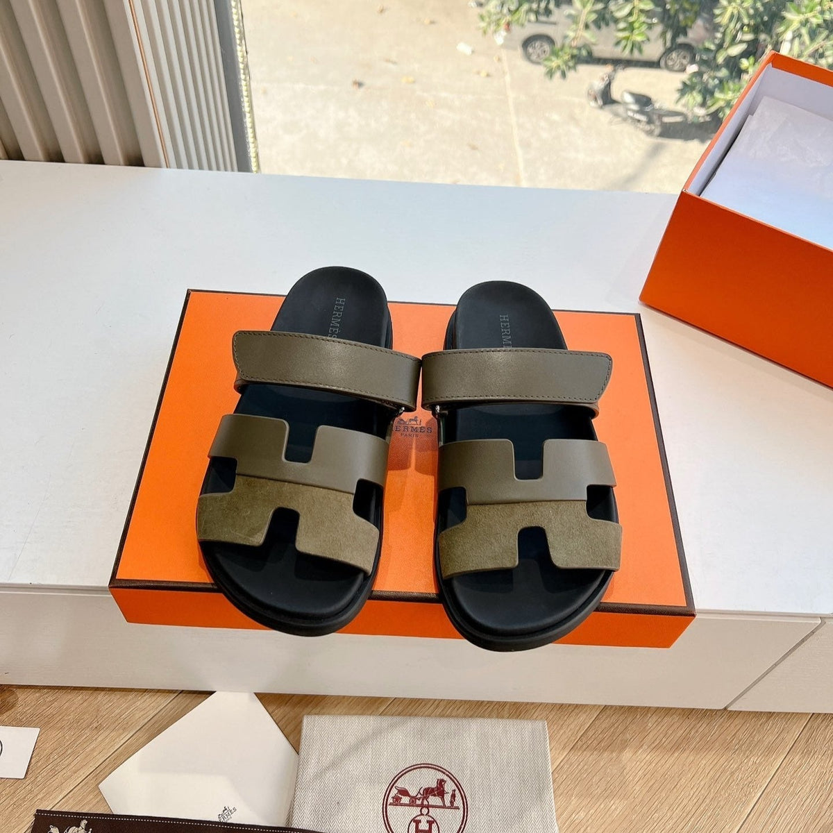 HM Chypre Sandal Army green Calfskin 202818