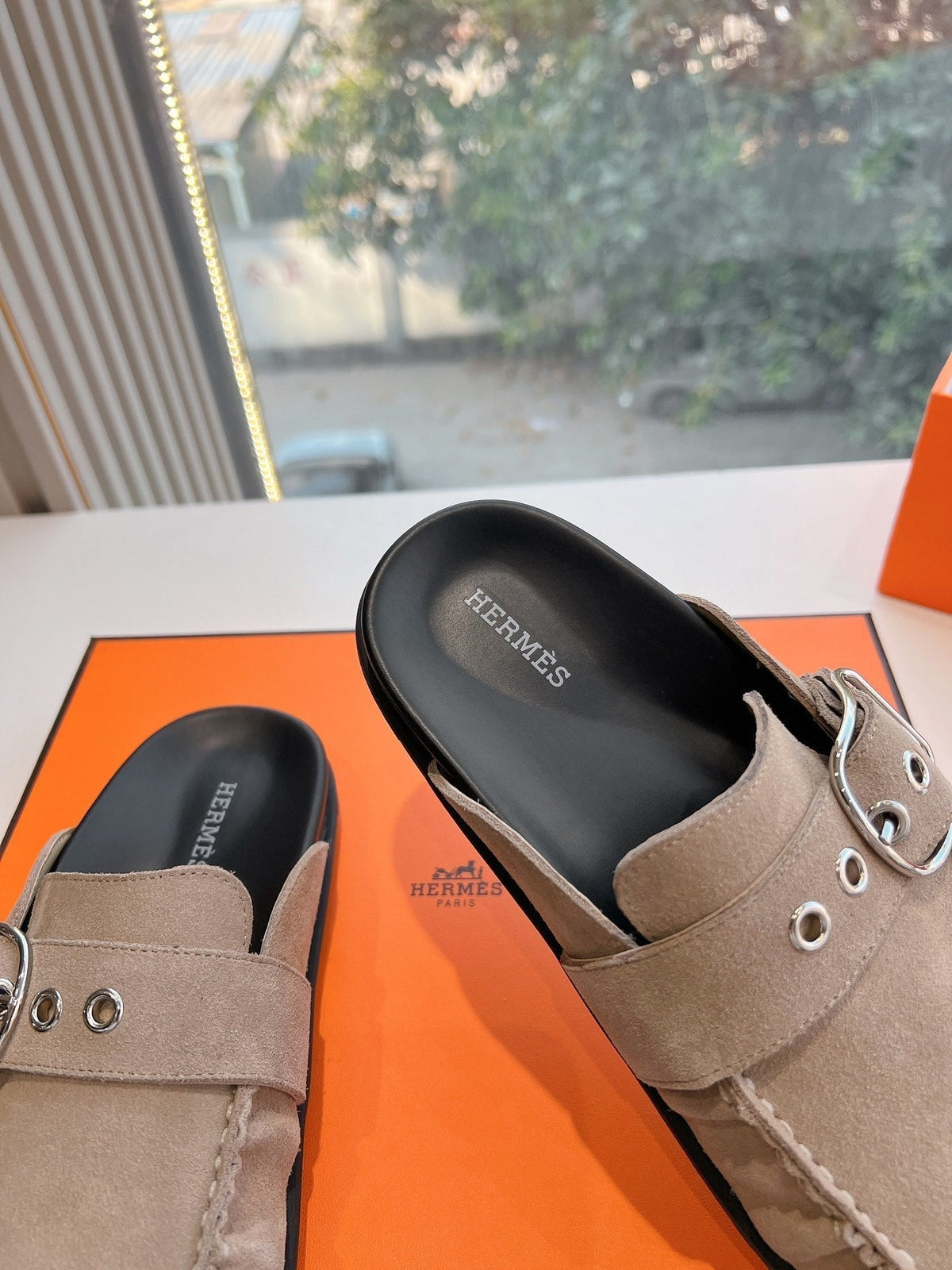 HM 25 Key Mule Grey Suede