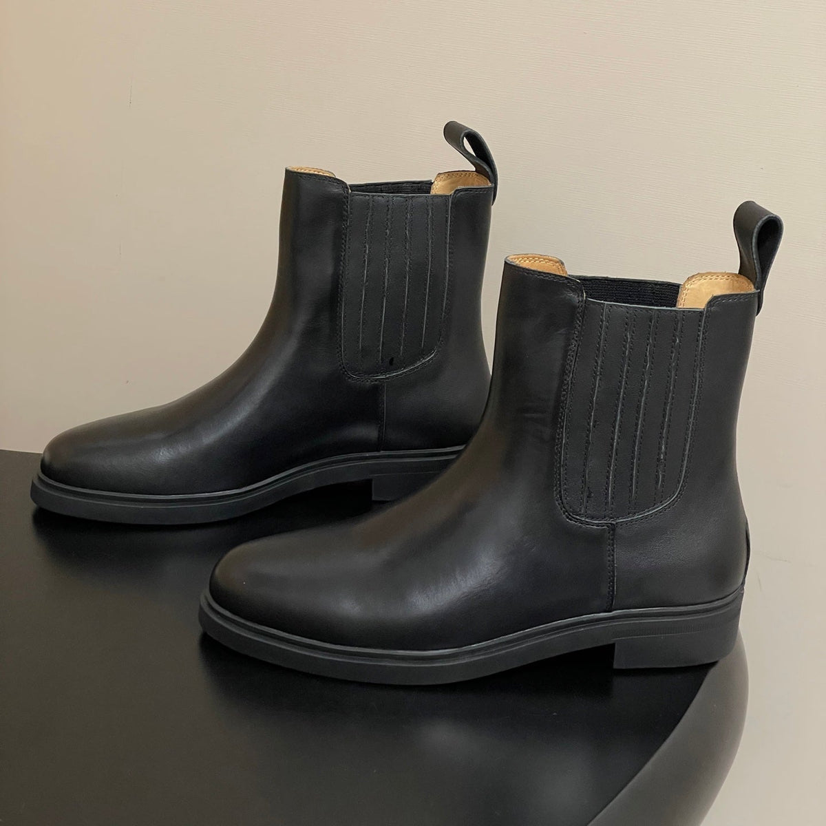LP 25 Short Boot Black Cowhide 534657