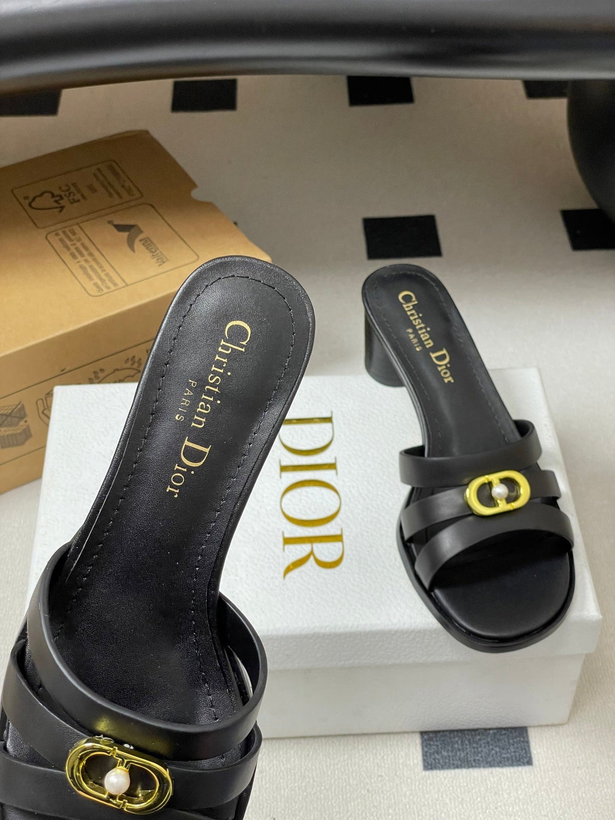 CD 26 Chunky Heel Sandals 50 Black Leather 593526