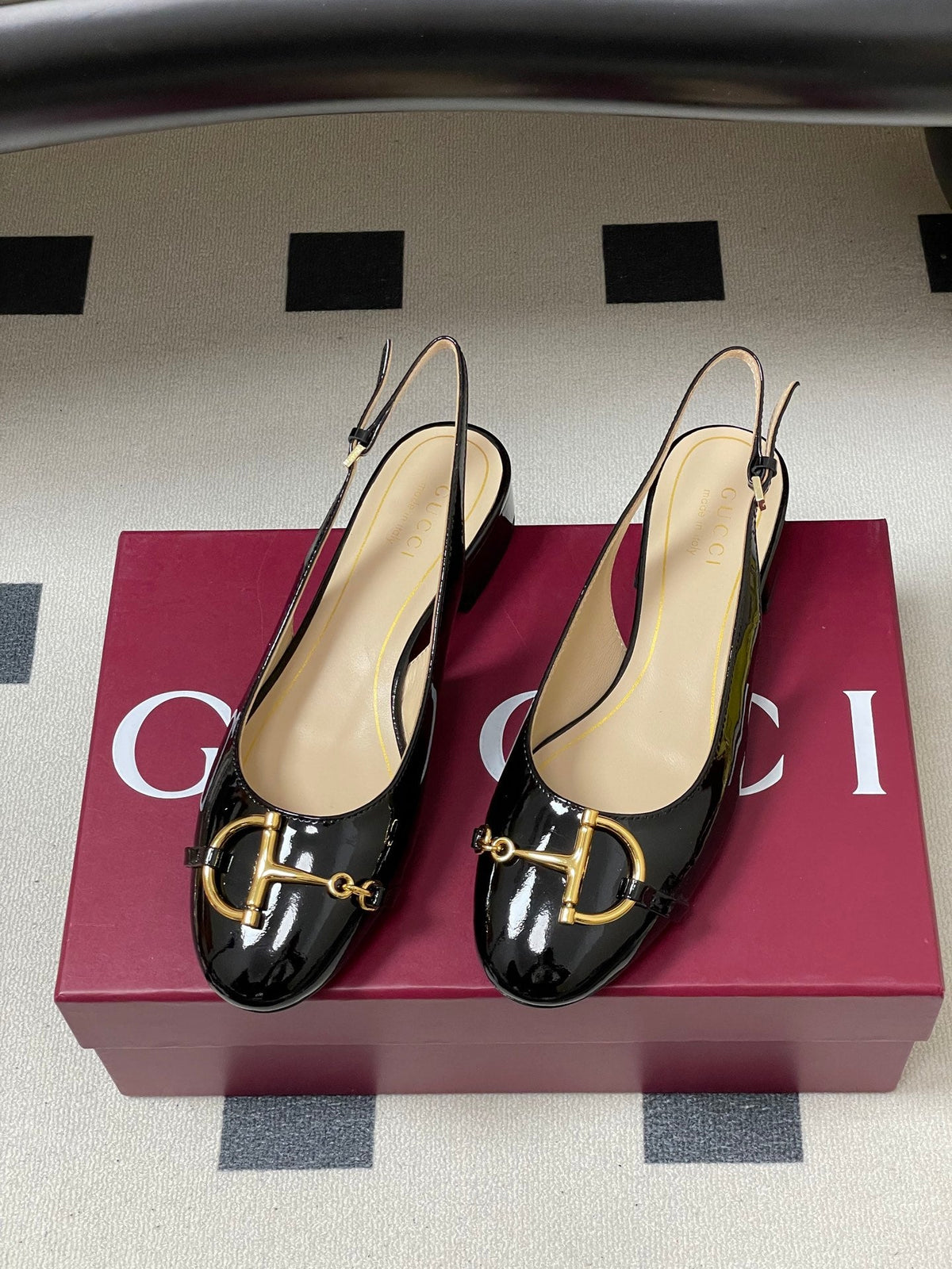 GG 26ss Big D Half HorseBit Mary Jane Black Patent Leather 593506