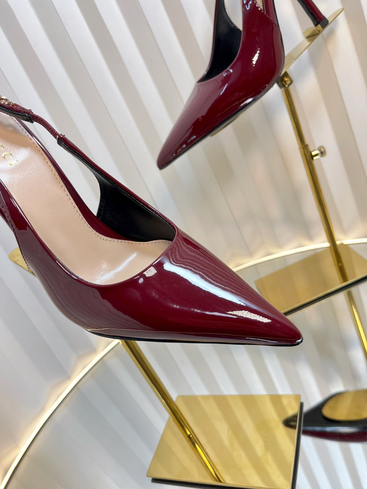 GG Gucci Signoria Slingback pump 100mm Red Patent Leather 234259